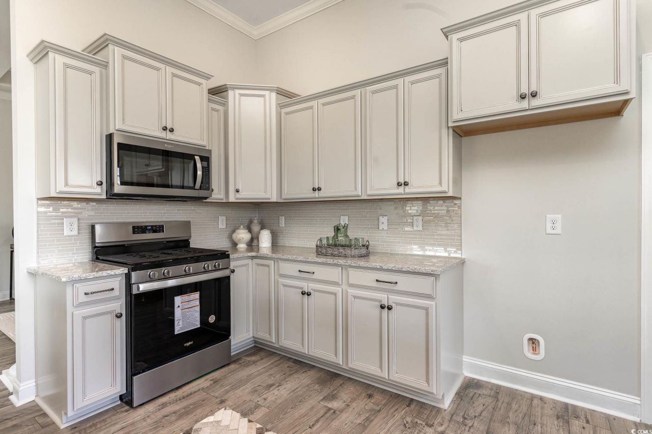 817 Belle Dr. Photo 7