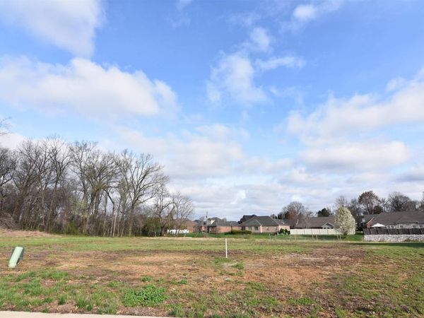 8824 Dahlia Drive, Evansville, IN 47725