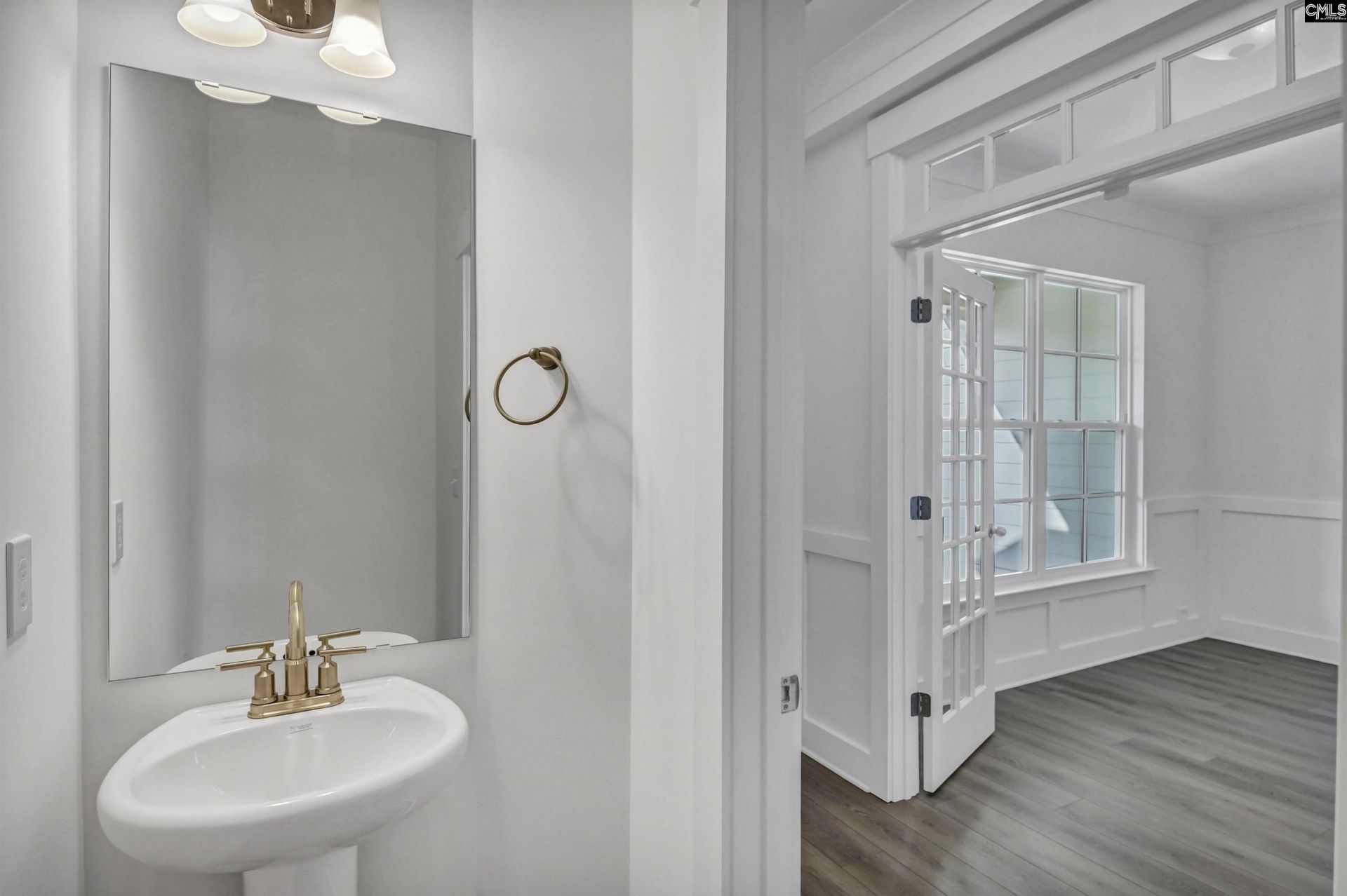 509 Adelaide Court Photo 11