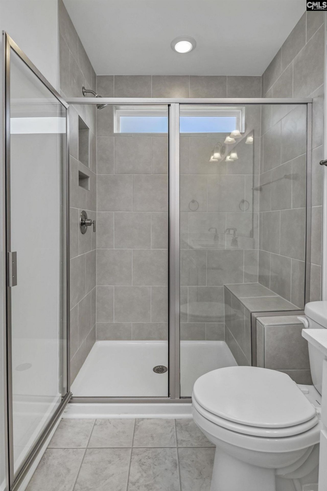 509 Adelaide Court Photo 32