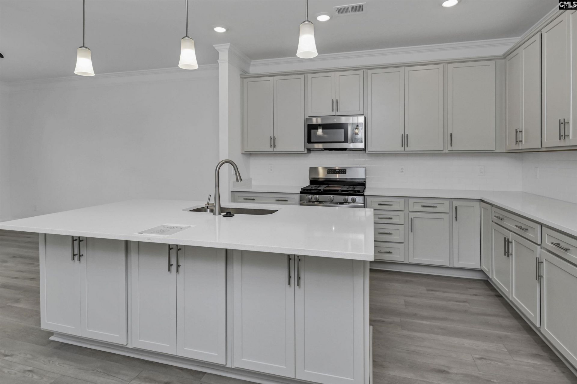 511 Adelaide Court Photo 11