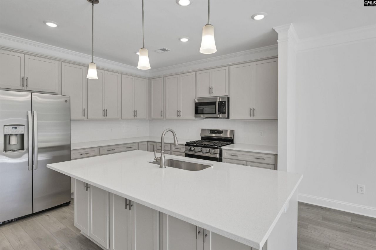 511 Adelaide Court Photo 13