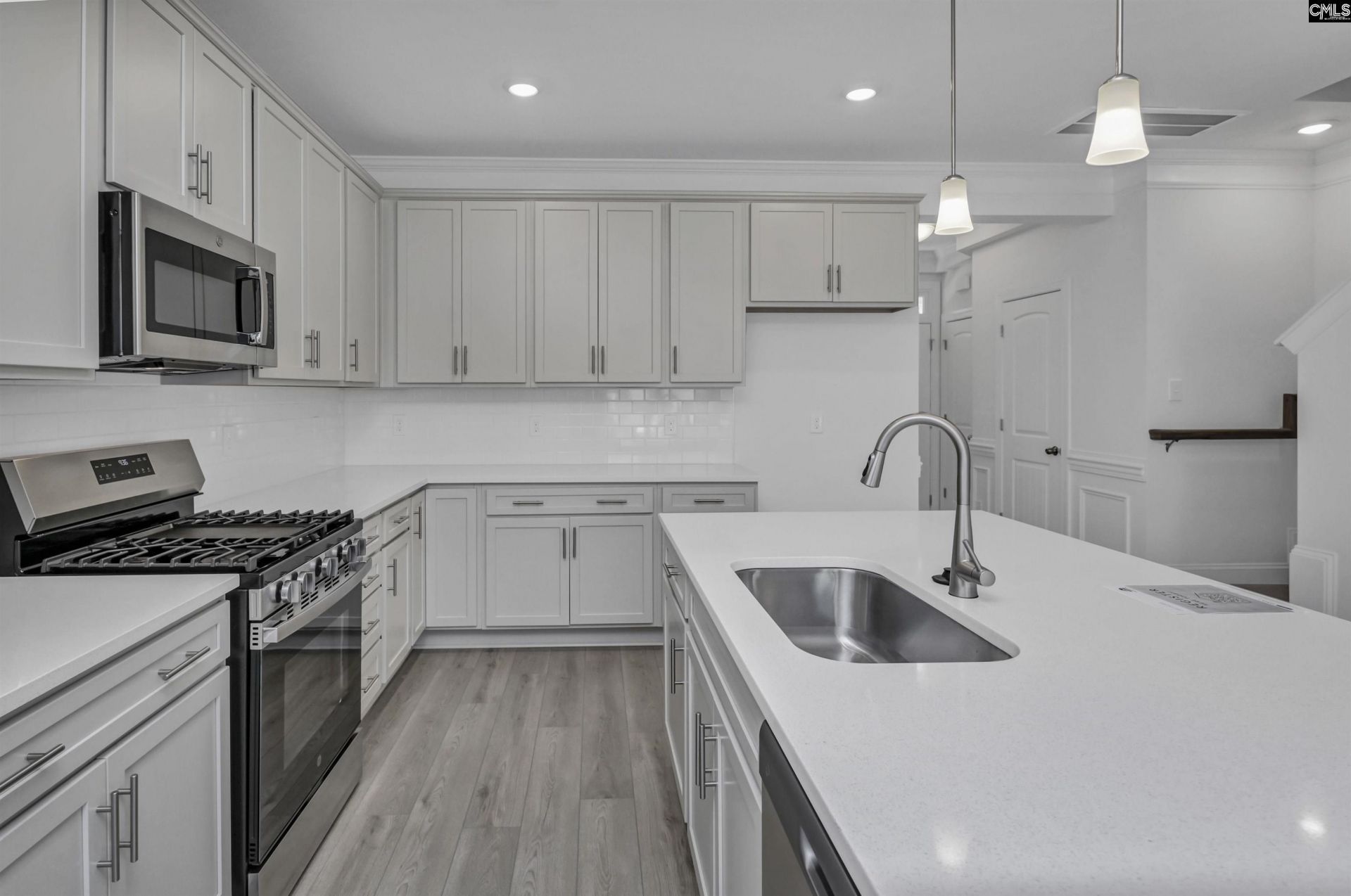 511 Adelaide Court Photo 13