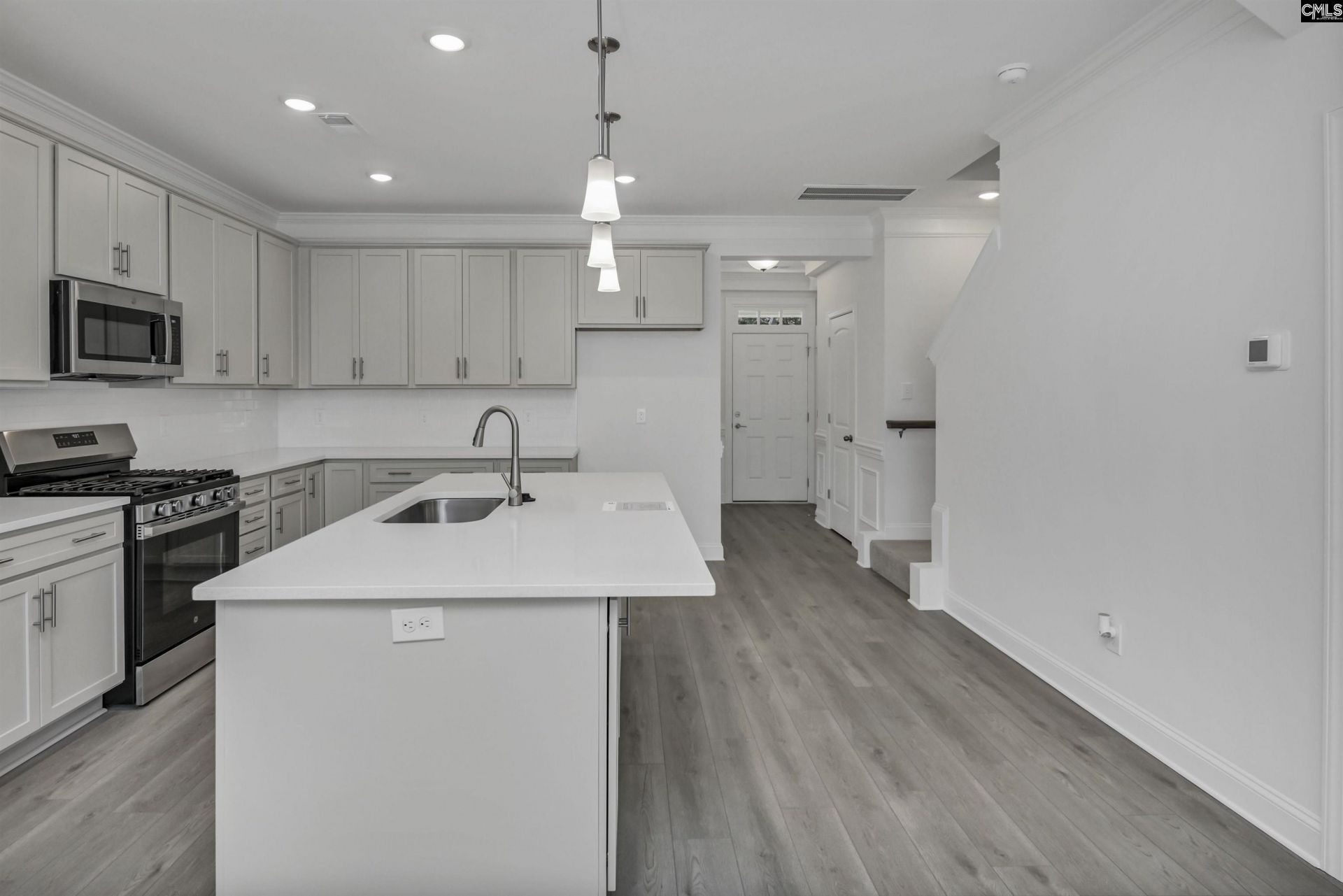 511 Adelaide Court Photo 18