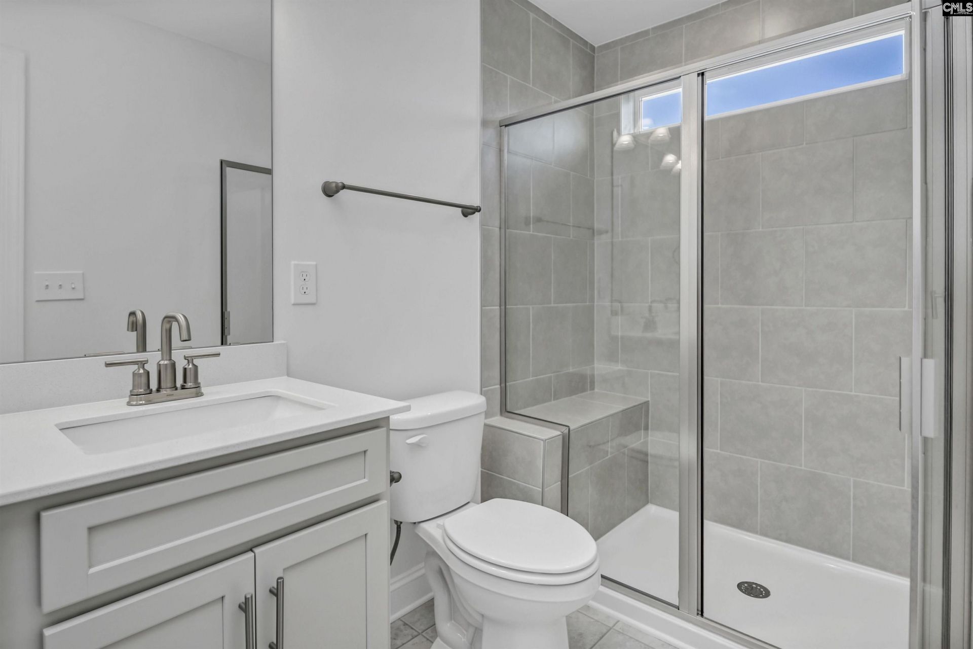 511 Adelaide Court Photo 28