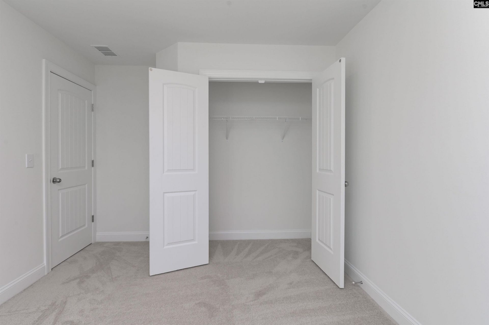 511 Adelaide Court Photo 33