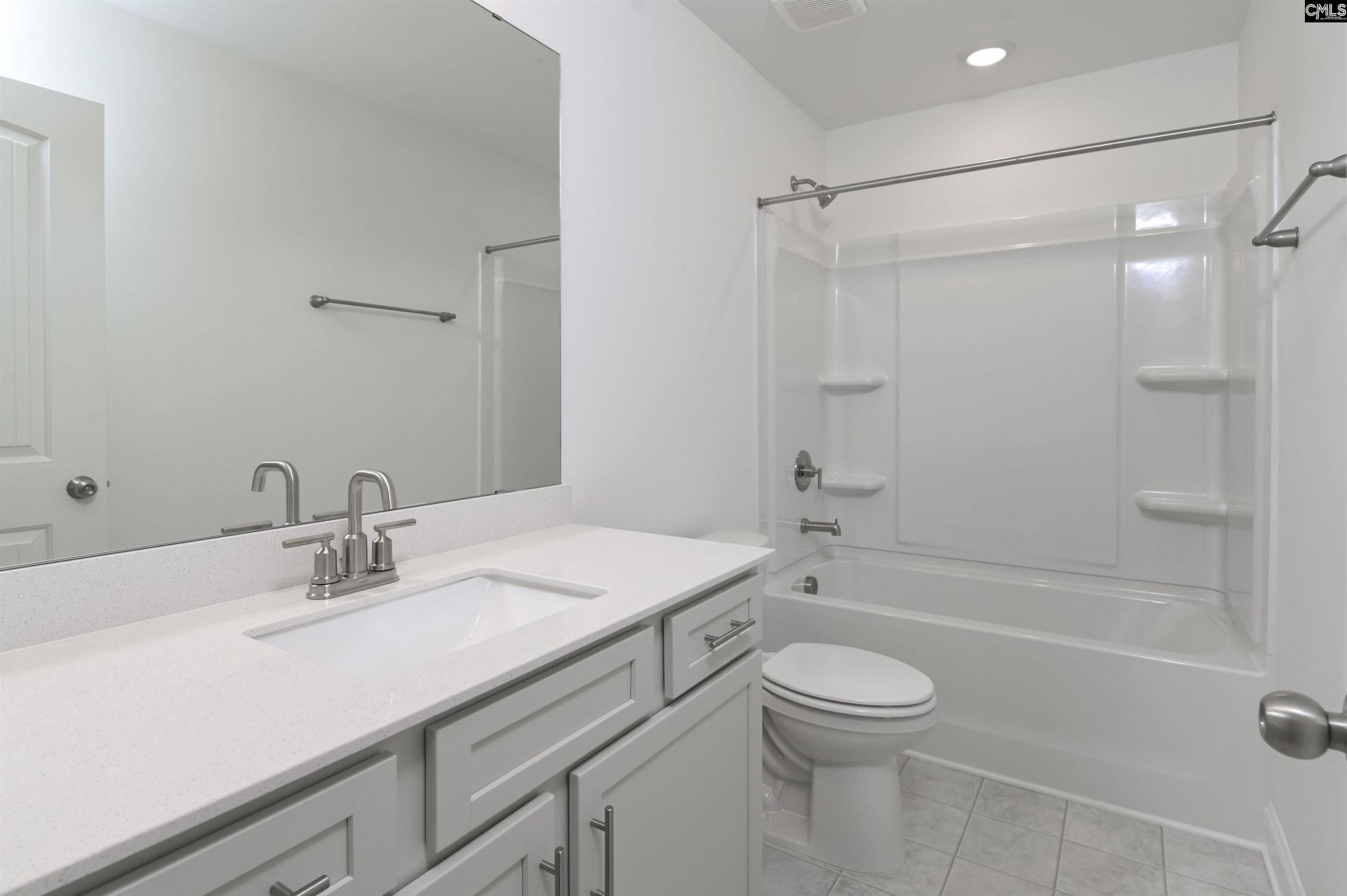 511 Adelaide Court Photo 35