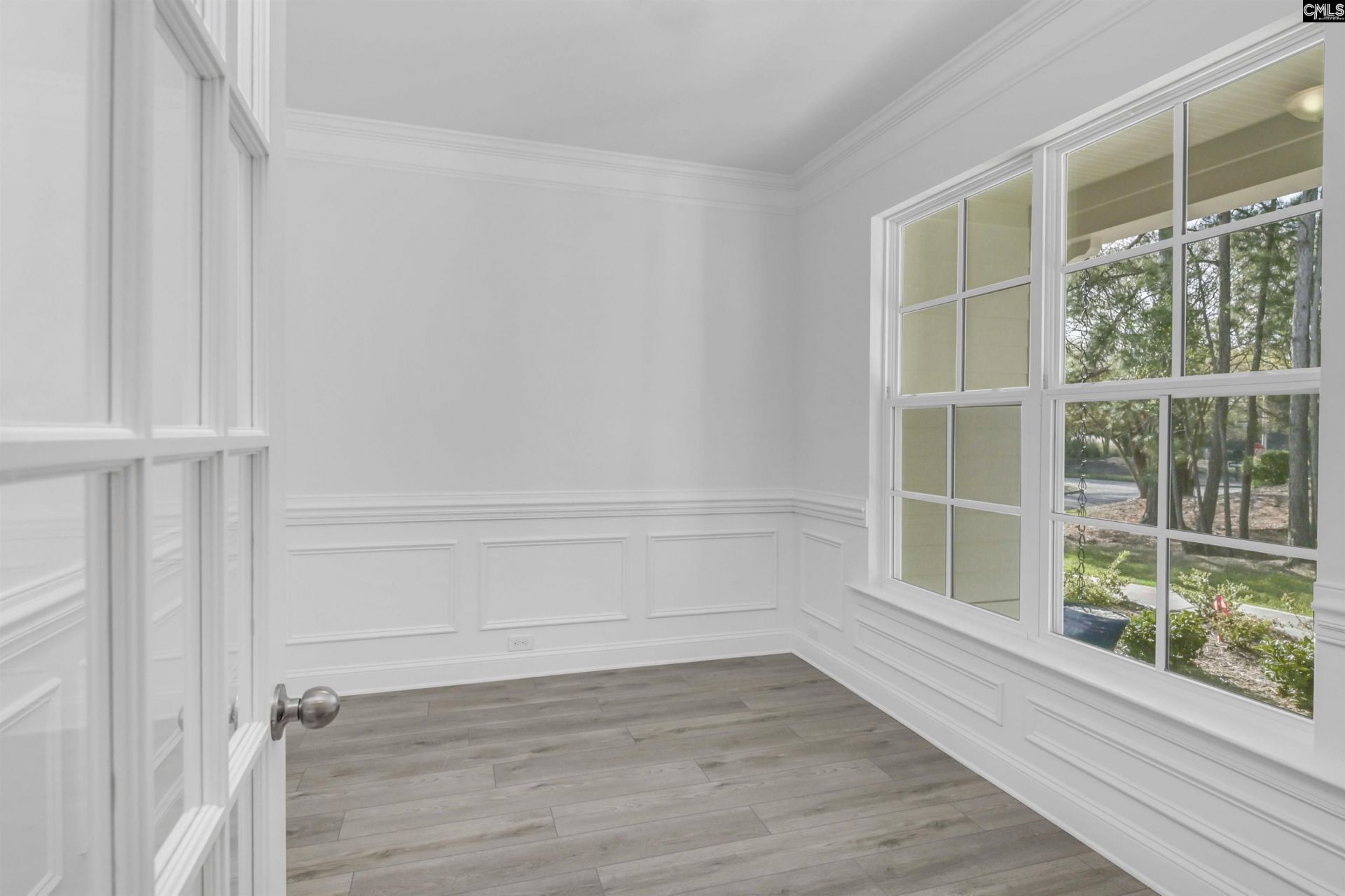 511 Adelaide Court Photo 6