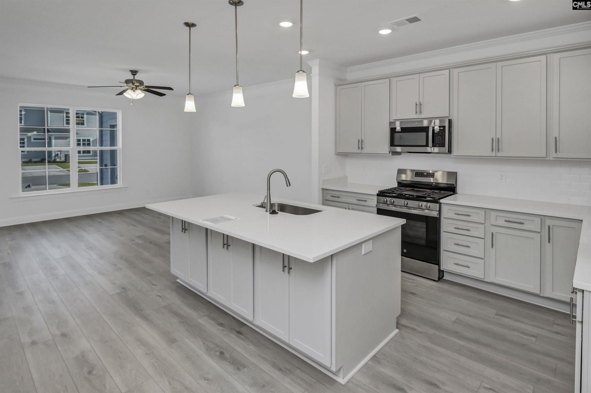 511 Adelaide Court Photo 9