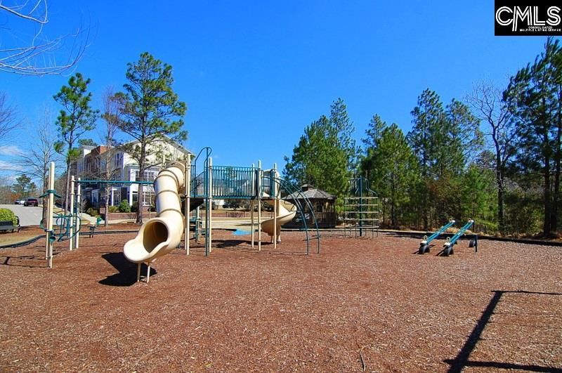 513 Adelaide Court Photo 24