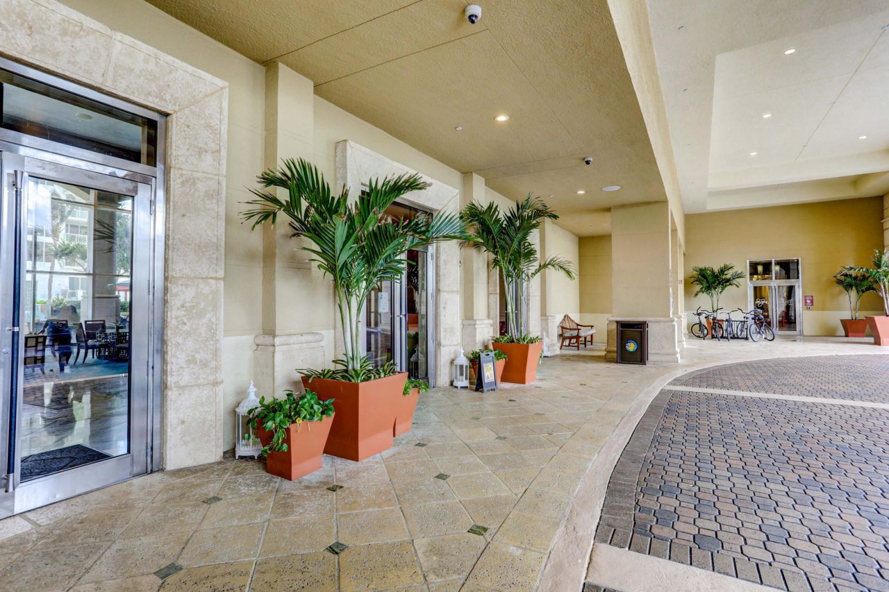 3800 N Ocean Drive, Unit 505, Singer Island, FL 33404 Photo