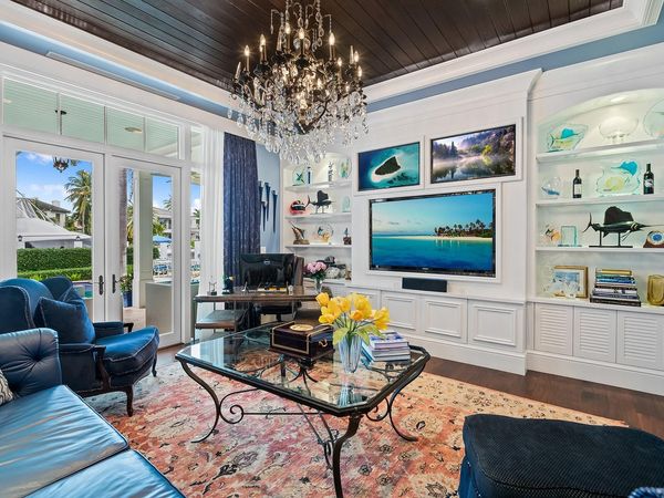 1733 SE 10th Street, Fort Lauderdale, FL 33316