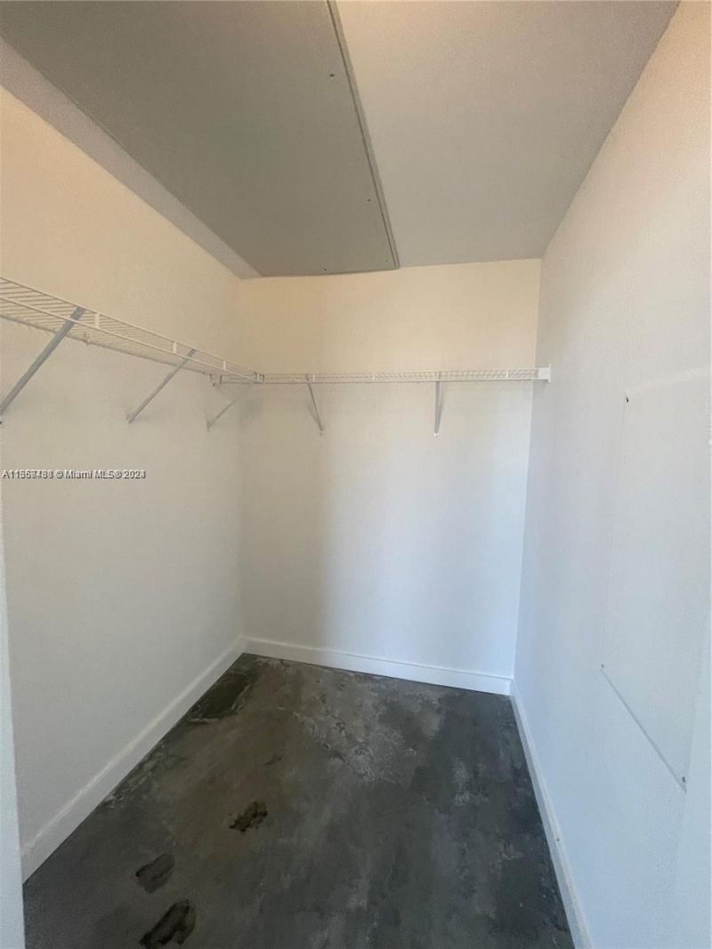 151 SE 1st St, Unit 1505, Miami, FL 33131 Photo