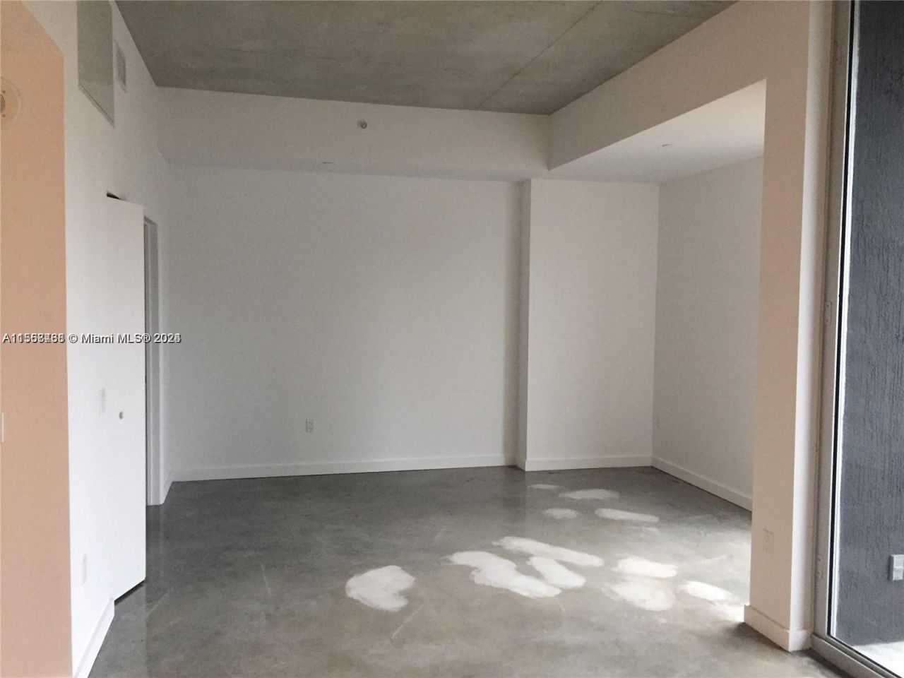 151 SE 1st St, Unit 1505, Miami, FL 33131 Photo