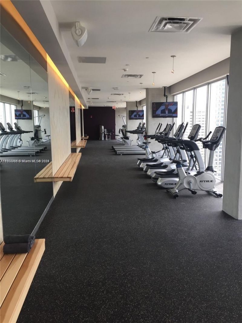 151 SE 1st St, Unit 1505, Miami, FL 33131 Photo