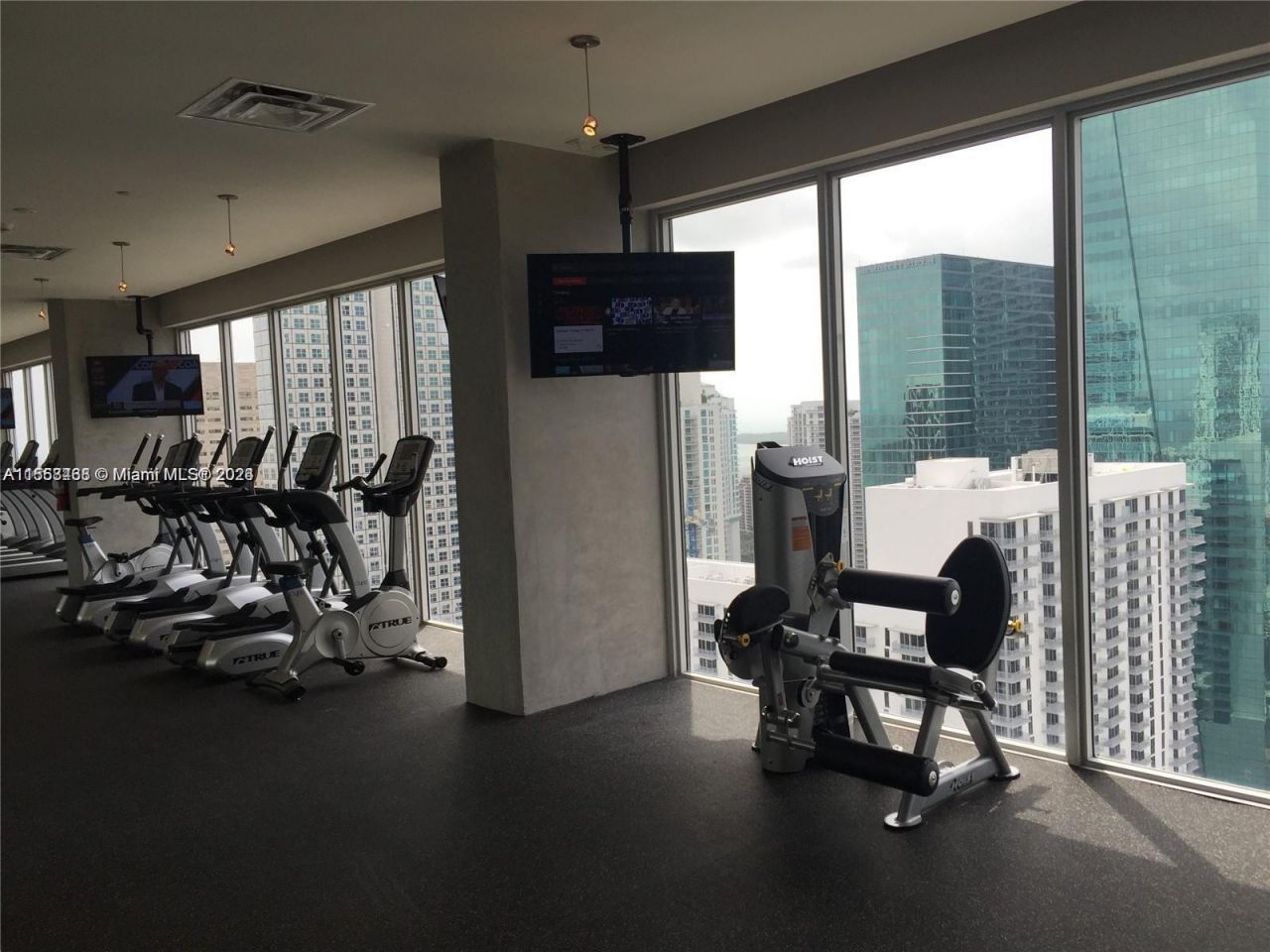 151 SE 1st St, Unit 1505, Miami, FL 33131 Photo