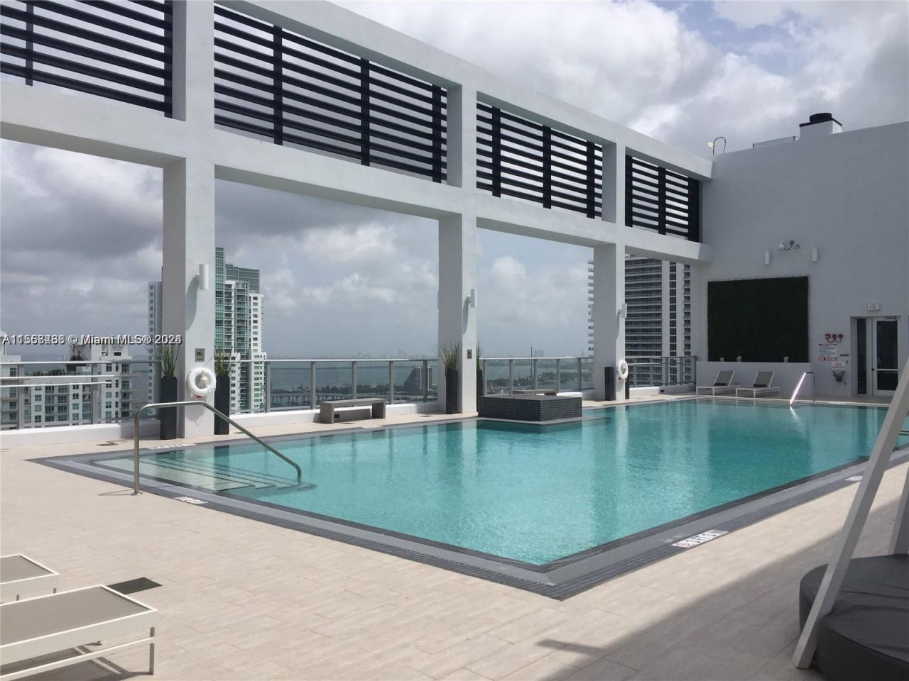 151 SE 1st St, Unit 1505, Miami, FL 33131 Photo