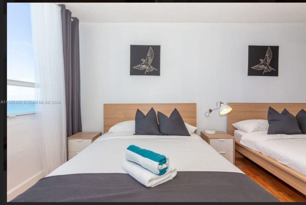 5445 Collins Ave, Unit 1735, Miami Beach, FL 33140 Photo