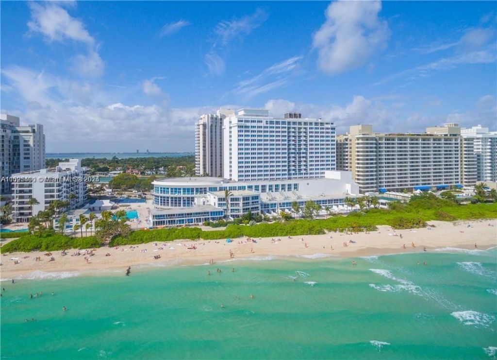5445 Collins Ave, Unit 1735, Miami Beach, FL 33140 Photo
