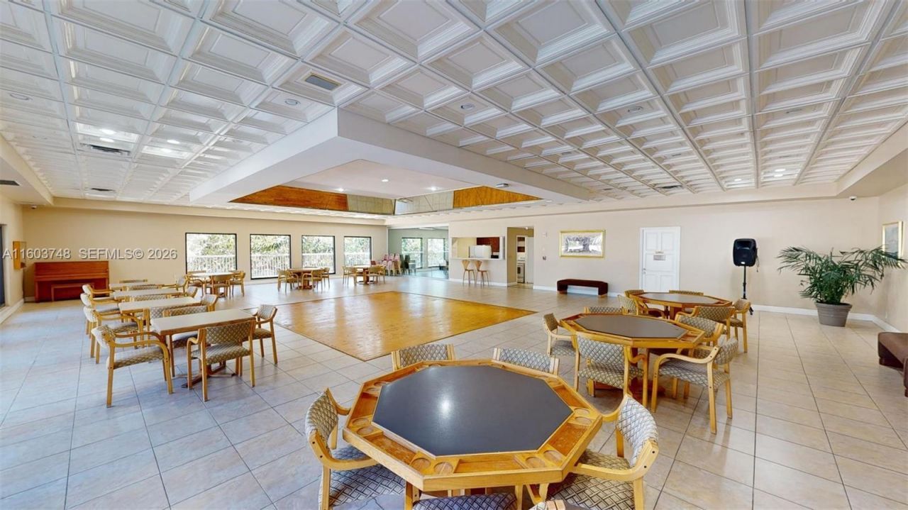 1912 S Ocean Dr, Unit 12C, Hallandale Beach, FL 33009 Photo