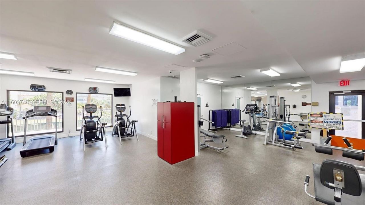 1912 S Ocean Dr, Unit 12C, Hallandale Beach, FL 33009 Photo