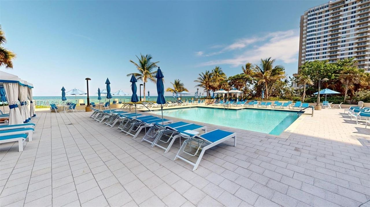 1912 S Ocean Dr, Unit 12C, Hallandale Beach, FL 33009 Photo