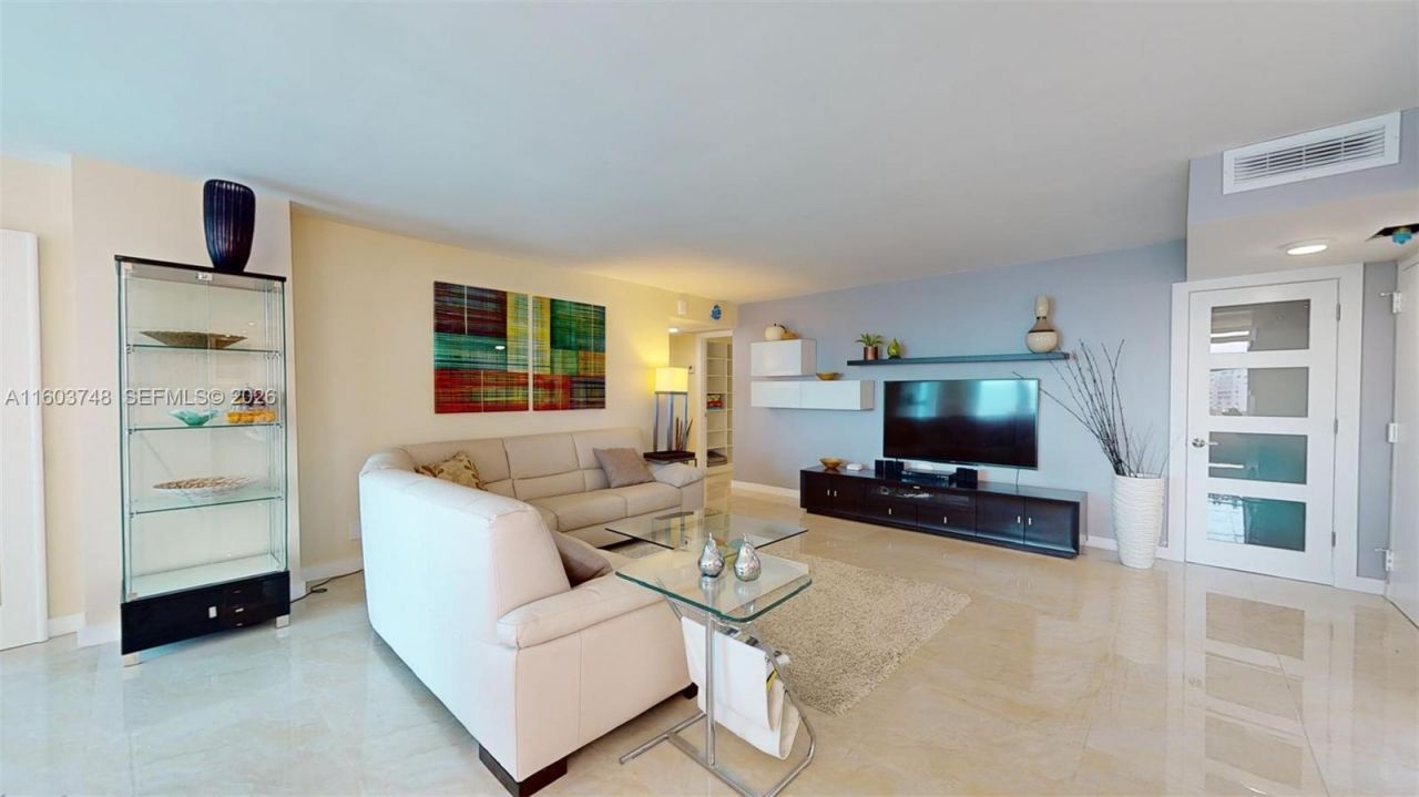 1912 S Ocean Dr, Unit 12C, Hallandale Beach, FL 33009 Photo