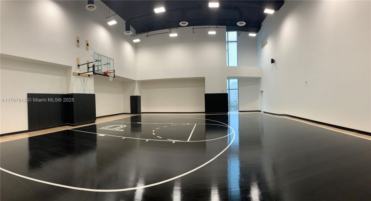 851 NE 1st Ave, Unit 3905, Miami, FL 33132 Photo