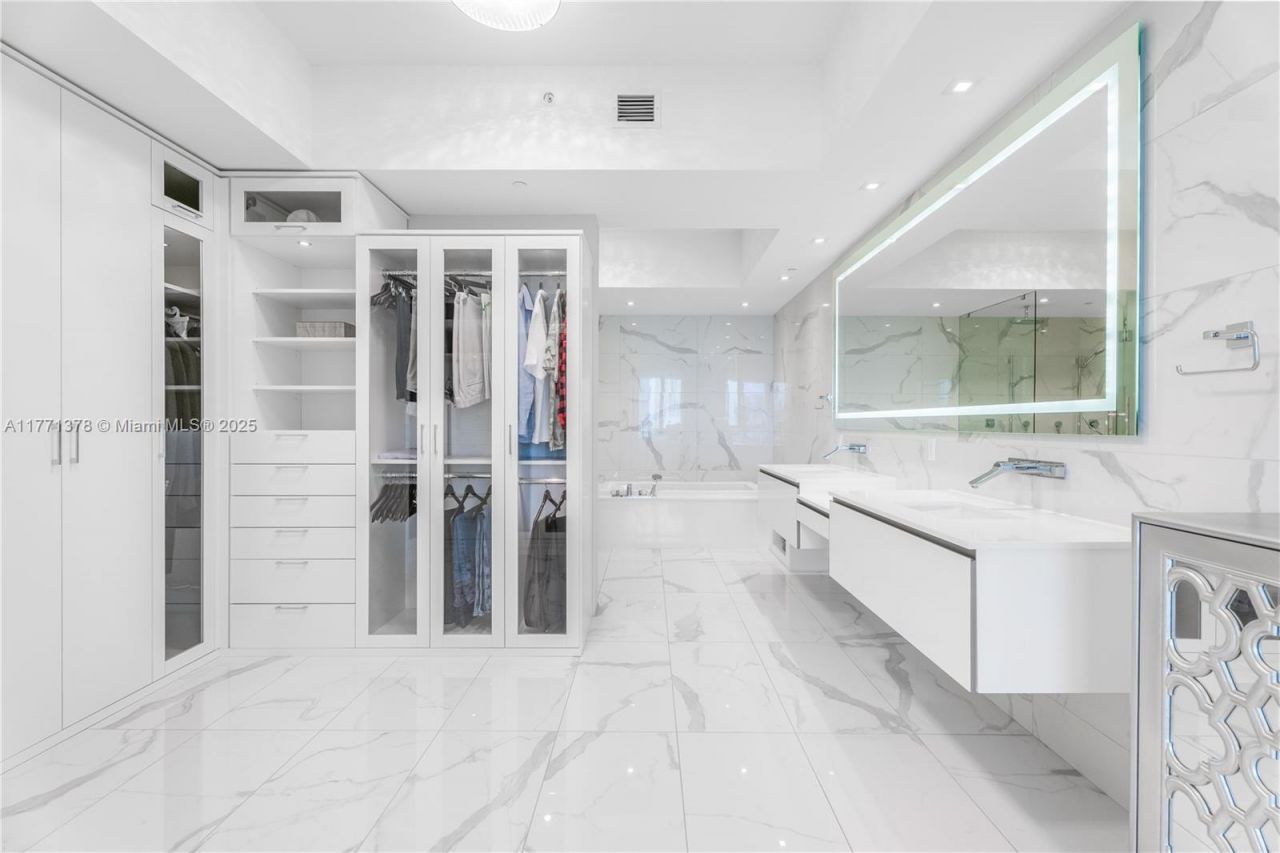 5000 Island Estates Dr, Unit 704, Aventura, FL 33160 Photo