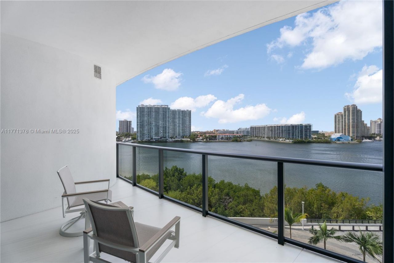 5000 Island Estates Dr, Unit 704, Aventura, FL 33160 Photo