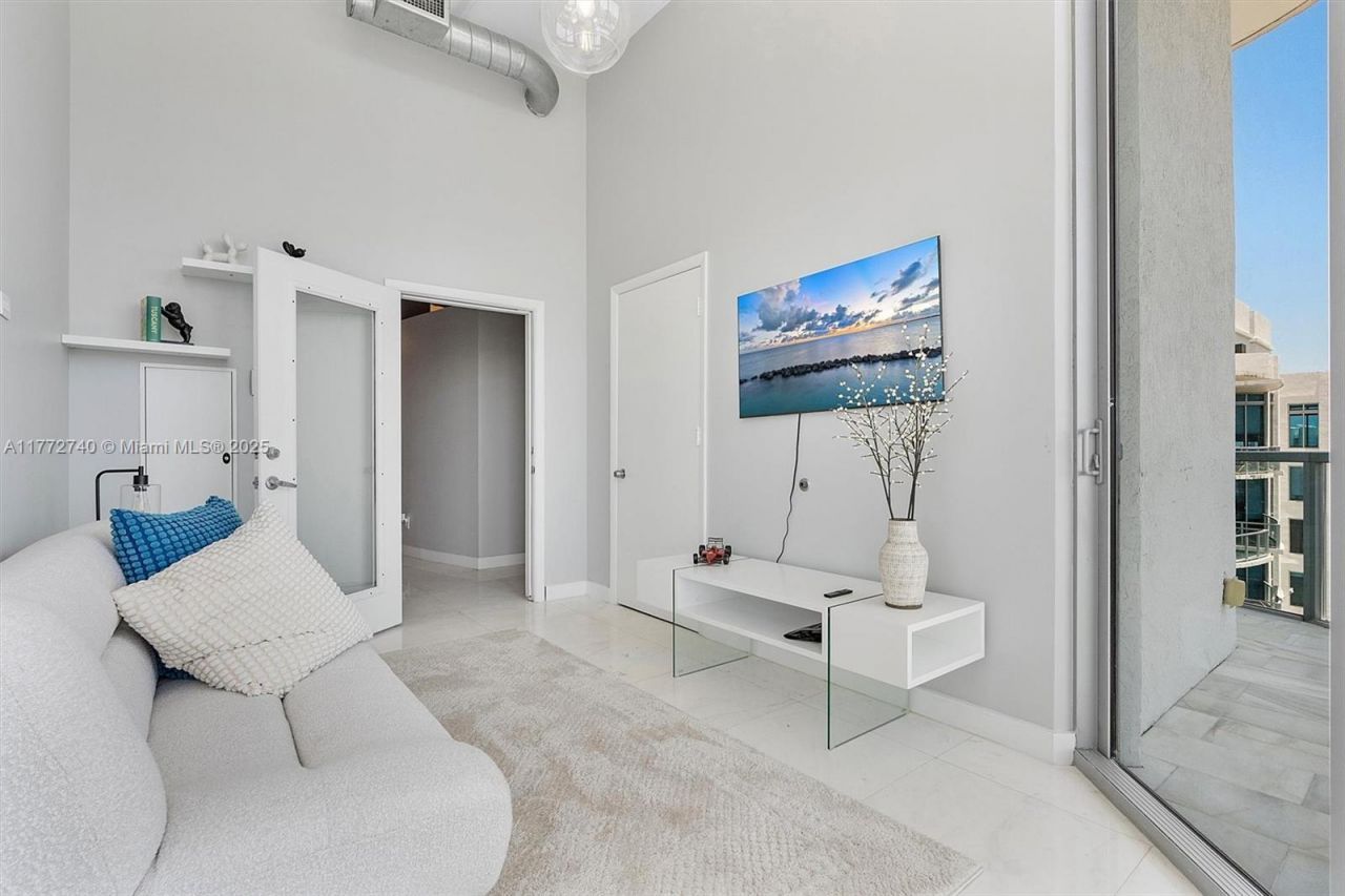 3029 NE 188th St, Unit 1117, Aventura, FL 33180 Photo