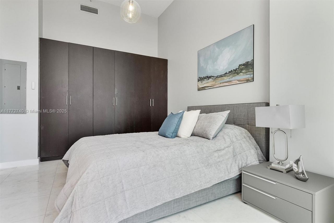 3029 NE 188th St, Unit 1117, Aventura, FL 33180 Photo