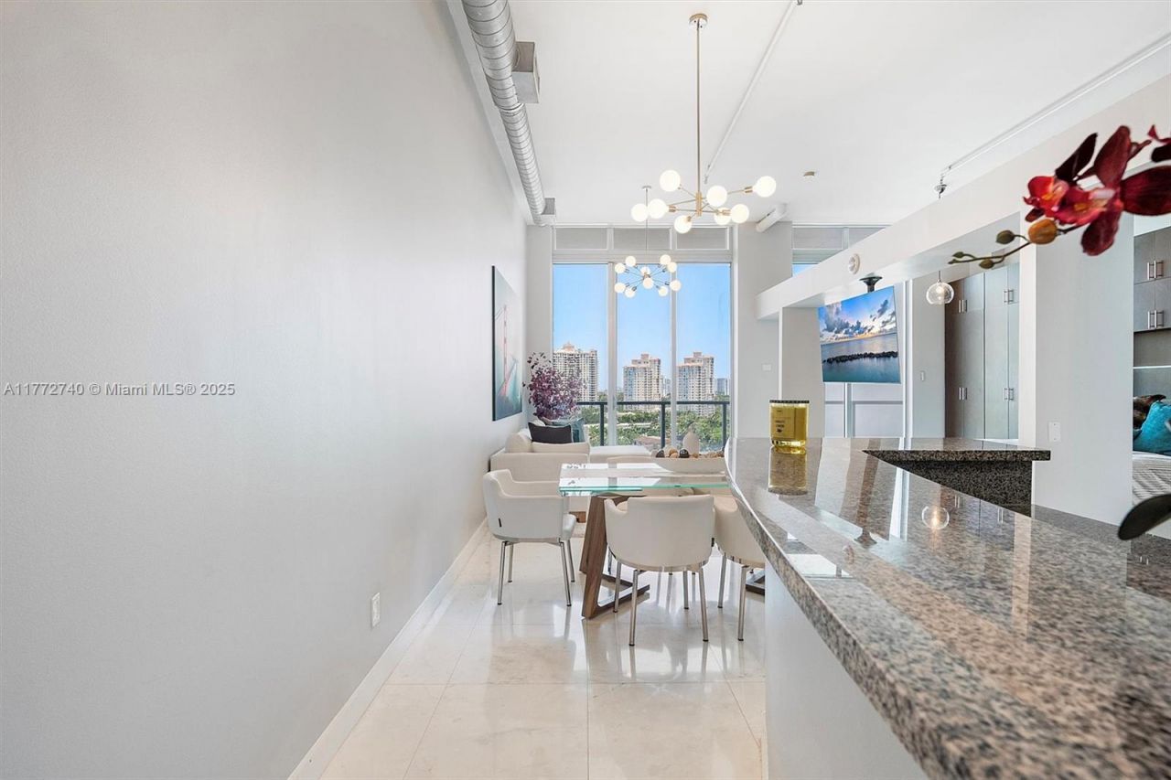 3029 NE 188th St, Unit 1117, Aventura, FL 33180 Photo