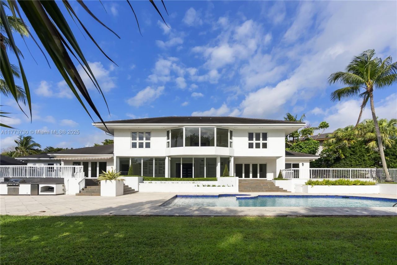 413 Santurce Ave, Coral Gables, FL 33143 Photo