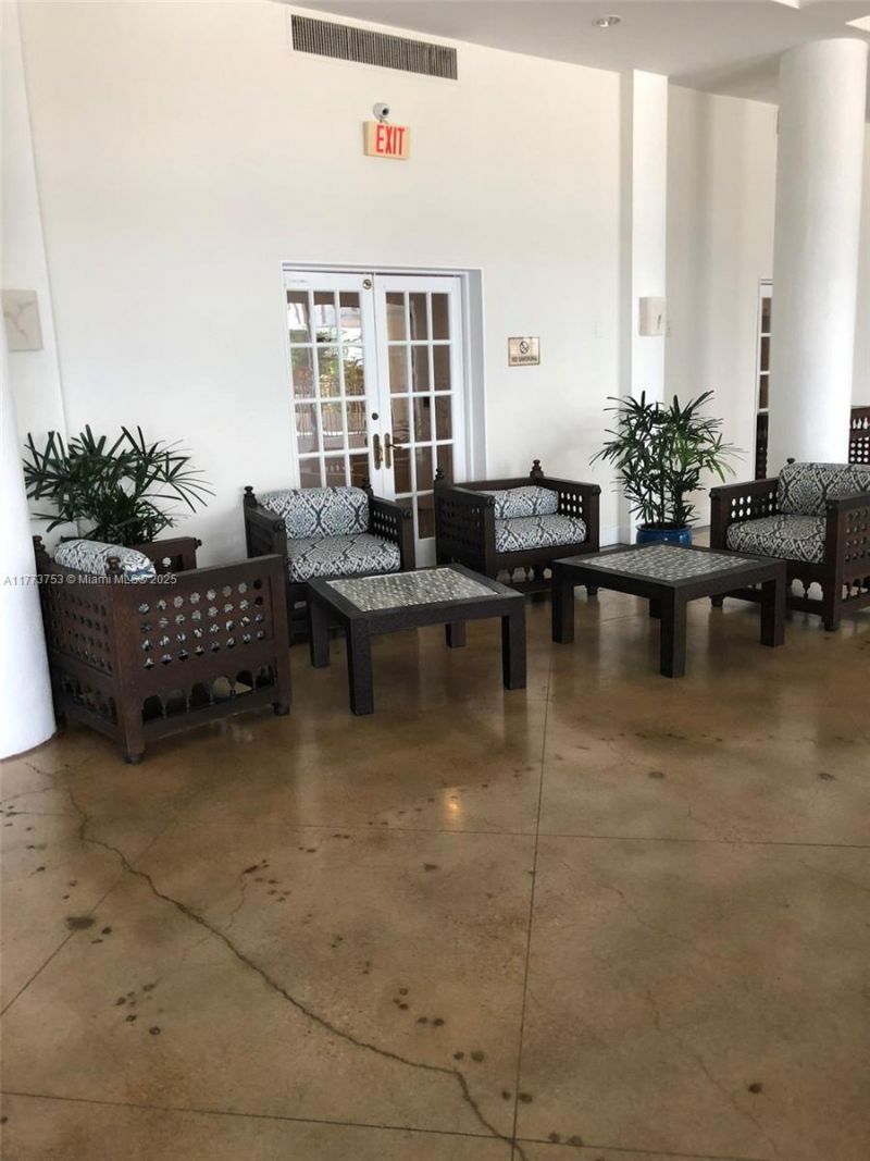 800 West Ave, Unit 336, Miami Beach, FL 33139 Photo