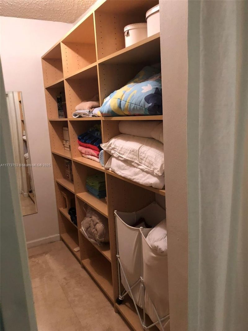 800 West Ave, Unit 336, Miami Beach, FL 33139 Photo