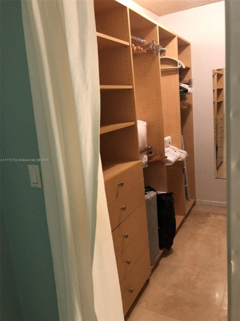 800 West Ave, Unit 336, Miami Beach, FL 33139 Photo