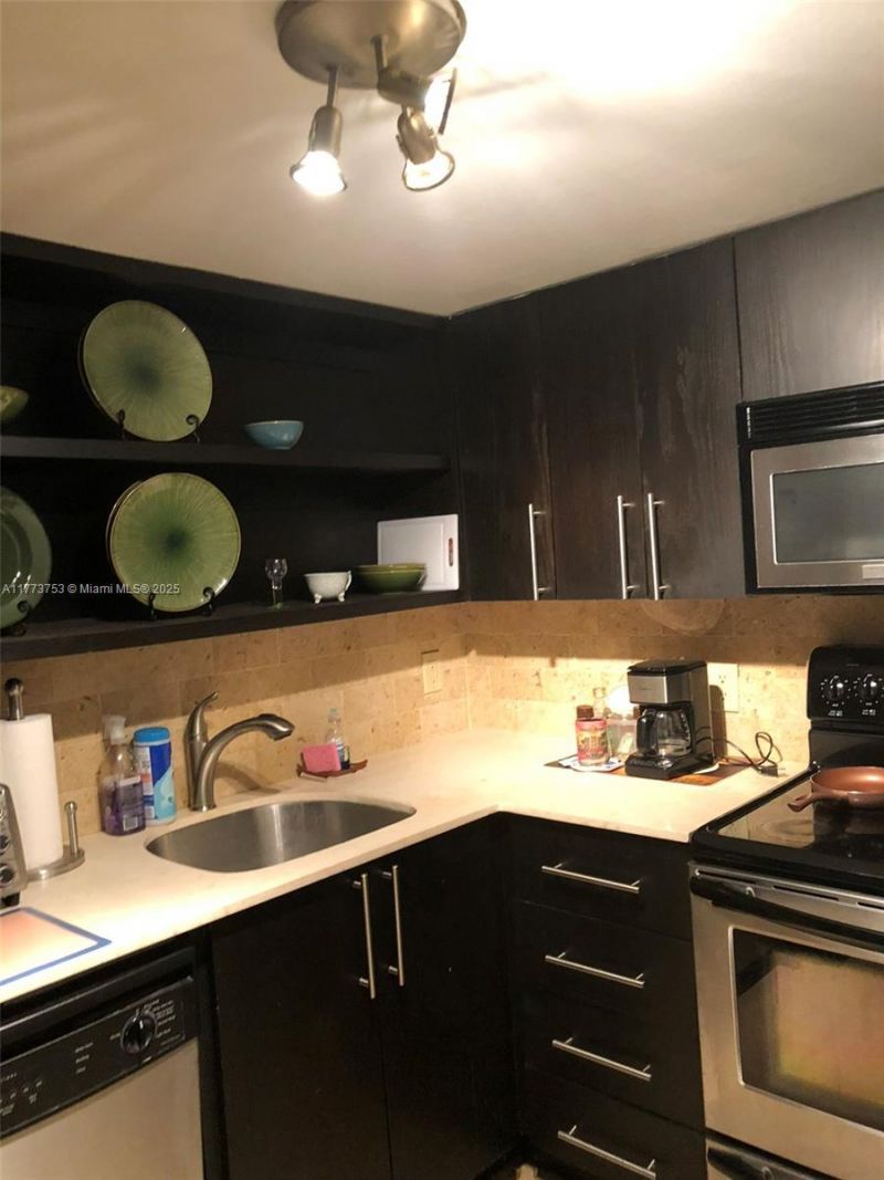800 West Ave, Unit 336, Miami Beach, FL 33139 Photo