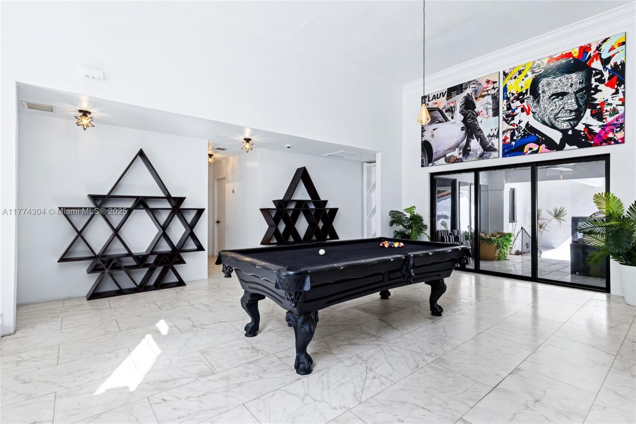 1061 NW North River Dr, Miami, FL 33136 Photo