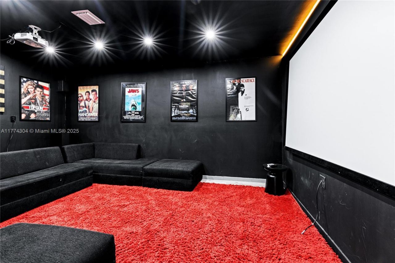 1061 NW North River Dr, Miami, FL 33136 Photo