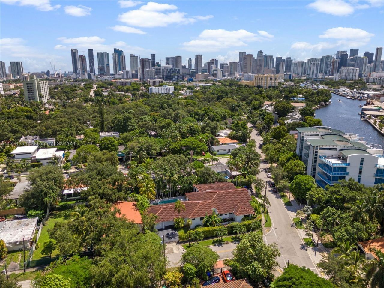 1061 NW North River Dr, Miami, FL 33136 Photo