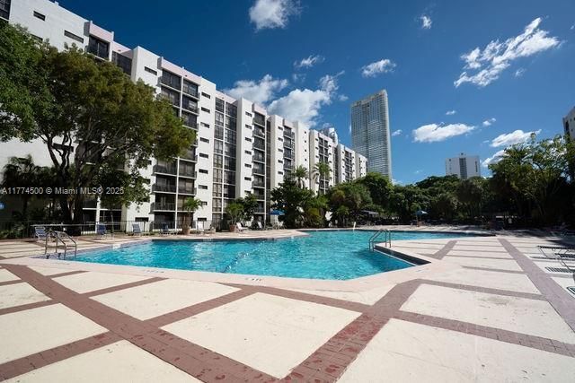 17021 N Bay Rd, Unit 414, Sunny Isles Beach, FL 33160 Photo