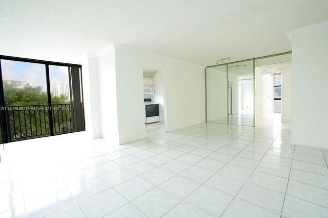 17021 N Bay Rd, Unit 414, Sunny Isles Beach, FL 33160 Photo