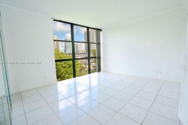17021 N Bay Rd, Unit 414, Sunny Isles Beach, FL 33160 Photo