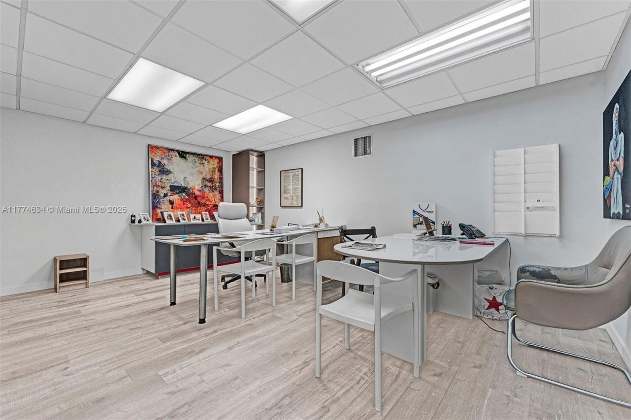 Please Call For Address, Medley, FL 33166 Photo