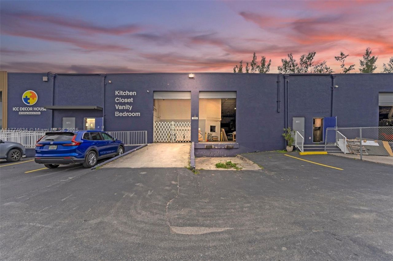 Please Call For Address, Medley, FL 33166 Photo