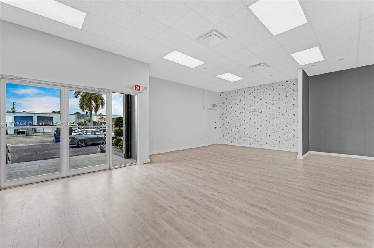 Please Call For Address, Medley, FL 33166 Photo