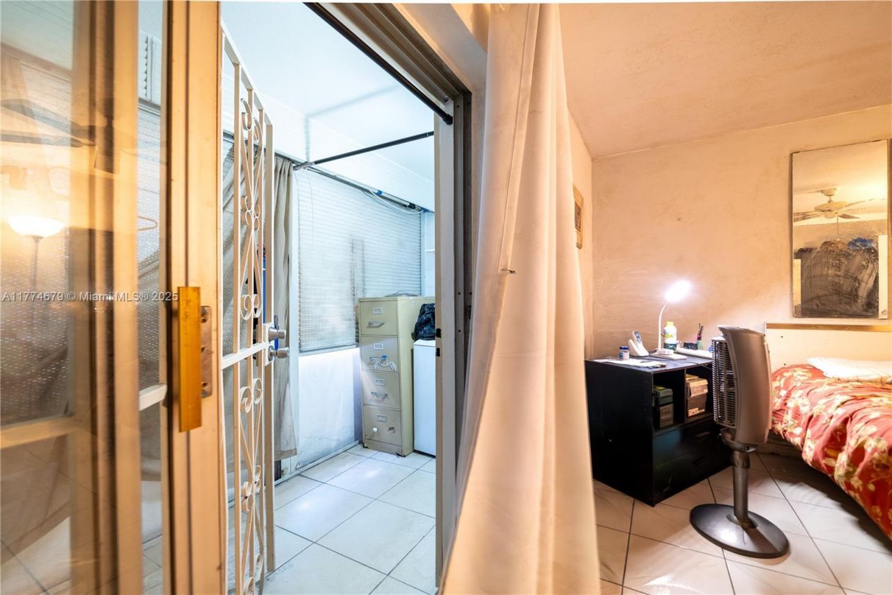 15610 NE 6th Ave, Unit 10B, Miami, FL 33162 Photo