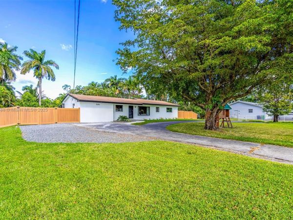 535 N Biscayne River Dr, Unit 1, Miami, FL 33169