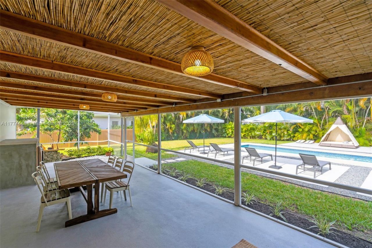 535 N Biscayne River Dr, Unit 1, Miami, FL 33169 Photo